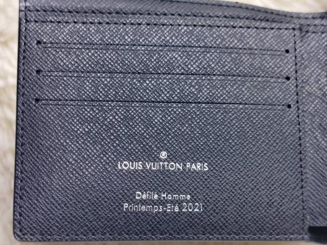 กระเป๋าเงิน Louis Vuitton - Multiple Wallet Damier Distorted Virgil Abloh Authentic