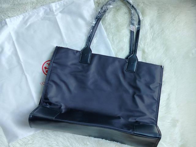 กระเป๋า Tory Burch - Ella Tote Bag (สีดำ)