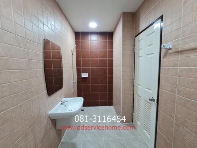 ขายทาวน์โฮมหมู่บ้านชาลิสา ลาดพร้าว โชคชัย 4  26 ตรว.ราคา 5.2 ล้าน ซอยลาดพร้าววังหิน 34 ใกล้ MRT ลาดพร้าว