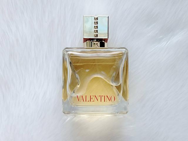 Valentino - Voce Viva (EDP) น้ำหอมเคาน์เตอร์แบรนด์แท้ ราคาถูก (ของหิ้ว) 