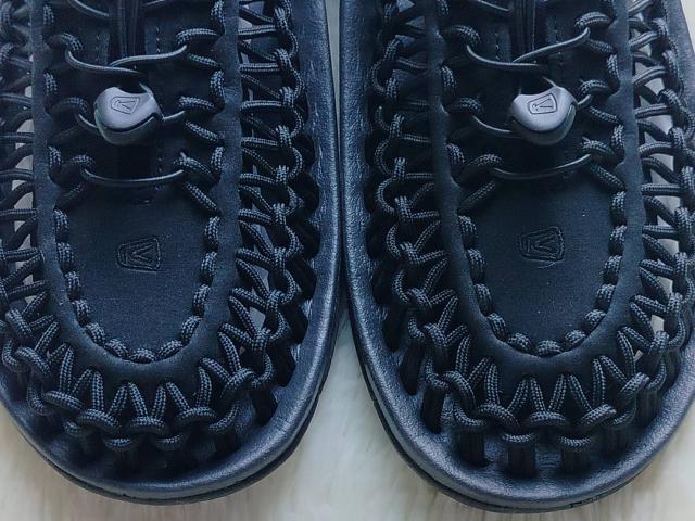 รองเท้า keen - Uneek สีดำ เบอร์44 สภาพใหม่ ไม่มีกล่อง