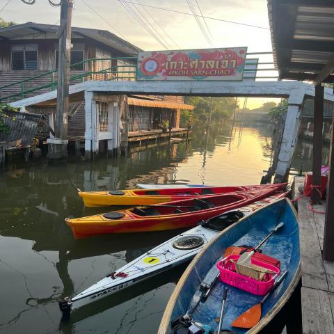 ทริปพายเรือท่องเที่ยวตามรอยพระเจ้าตากพระนครถึงฝั่งธนฯ