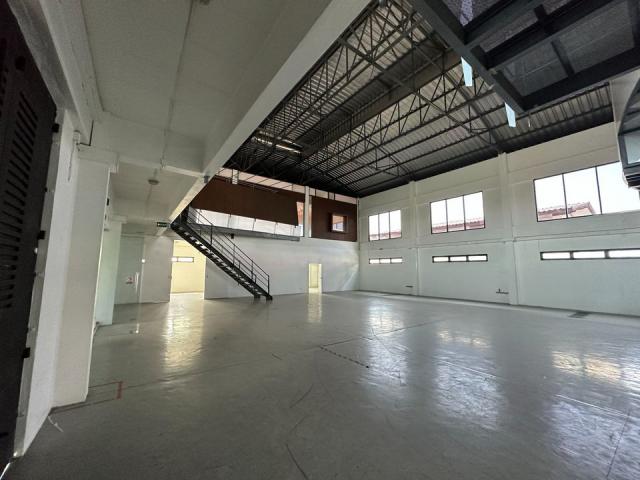 CH1101 ปล่อยเช่า โกดัง/โรงงาน อาคารสำนักงาน ที่จอดรถ 14 คัน ซอยสุขุมวิท 101 
