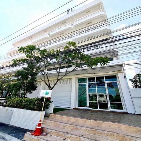 C4708 ให้เช่าพื้นที่สำนักงาน 550 ตารางเมตร ย่านถนนสุขุมวิท 101/1 ซอยวชิรธรรมสาธิต 51  แบ่งเช่าได้