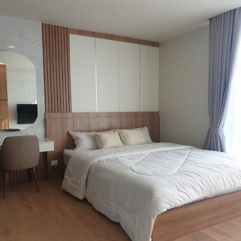 Noble Around Sukhumvit 33 Safe peaceful livable 15th floor BTS Phrom Phong