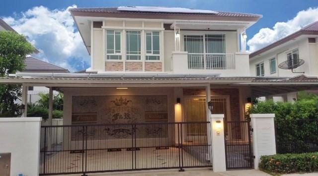 HS 1736 ขายบ้านเดี่ยว 2 ชั้น โครงการมัณฑนา พระราม9 ศรีนครินทร์ ซอยกรุงเทพกรีฑา 7