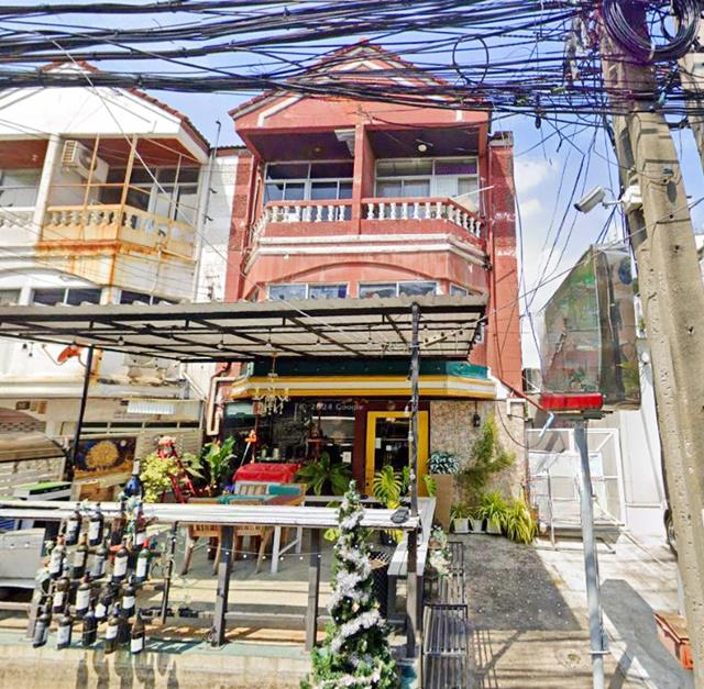  BTS เสนา2.4 กม. ร้านอาหาร 5นอน อาคารพาณิชย์ 3 ชั้นหลังมุม ย่านธุรกิจ 24 ตร.วา. 264 ตร.ม.ม.จันทรเกษม 1.8 กม. ถ.โชคชัย 4 ลาดพร้าววังหิน 