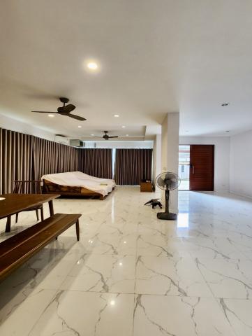 ขายบ้านเดี่ยว 2 ชั้น modern contemporary  ทำเลดีใจกลางเมืองตราด