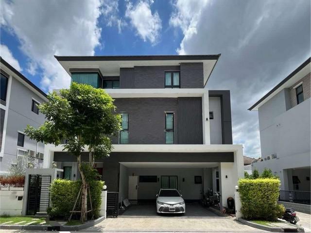ให้เช่าบ้านเดี่ยว 3 ชั้น หมู่บ้าน เดอะ ซิตี้ เอกมัย-ลาดพร้าว ขนาด  56  ตรว. 4 นอน 5 น้ำ  บ้านสวย  เฟอร์ครบ ใกล้ เซ็นทรัลอีสต์วิลล์