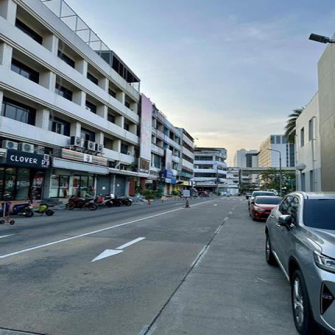 รหัสC6593 ให้เช่าอาคารพาณิชย์ 4.5ชั้น ถนนพหลโยธิน ในซอย รพ.Central General ใกล้ BTS สถานีสายหยุด 