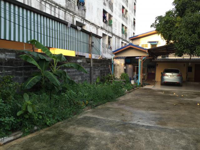 ขายบ้านพร้อมที่ดิน ทำเลทอง ในซอยจรัญสนิทวงศ์ 22 (ซอยวัดอัมพวา) เขตบางกอกน้อย จังหวัดกรุงเทพมหานคร