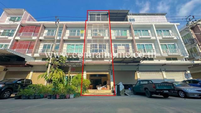 อาคารพาณิชย์ 3.5 ชั้น หมู่บ้านมั่งมีแสนสุข - กัลปพฤกษ์ ต่อเติมด้านหลังเพิ่ม