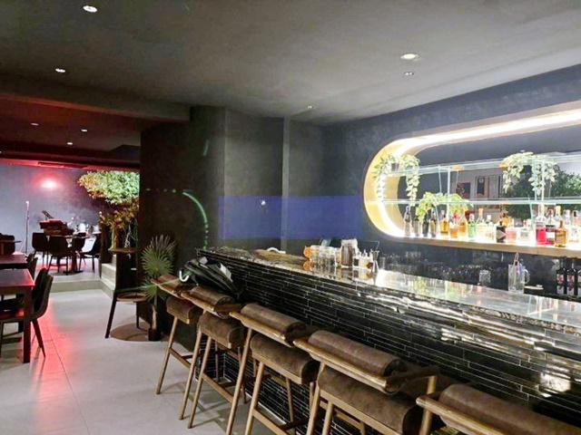 ทองหล่อ  รร.นานาชาติเอกมัย 500ม. ทำบาร์ คาเฟ่ ร้านอาหาร อาคารพาณิชย์ ให้เช่าชั้น 1-2 ใจกลางเอกมัย  2นอน 1น้ำ ย่านธุรกิจ