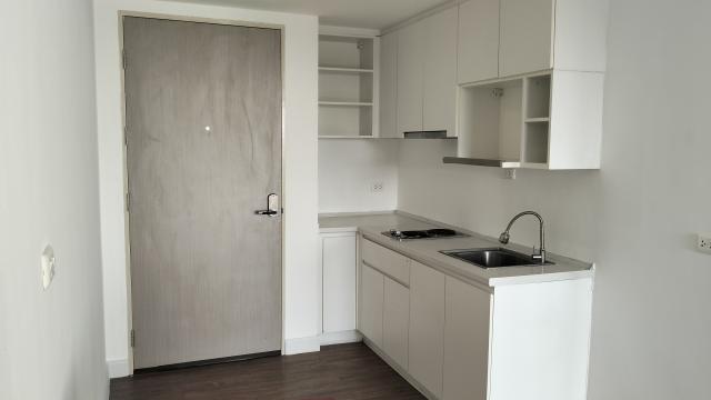 ขายคอนโด Mollis residence เพิ่งรีโนเวทใหม่สภาพสมบูรณ์ ทำเลดี ใกล้เซนทรัลนครปฐม 