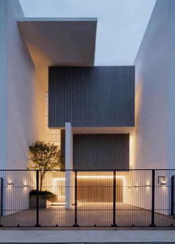 ให้เช่า Luxury Townhome 3ชั้น โครงการ ลมหายใจ Tranquil บางนา 425 ตร.ม. ติดเมกาบางนา ตกแต่งครบพร้อมอยู่ พร้อมเครื่องใช้ไฟฟ้า - ลิฟท์