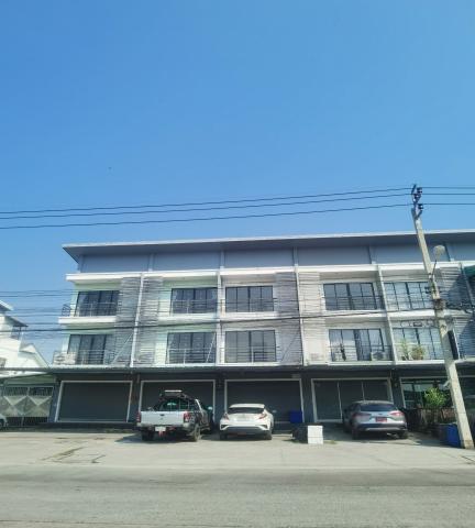 ขายอาคารพาณิชย์ 3ชั้น ทำเลการค้า อยู่หน้าหมู่บ้านธัญดาพาร์ค ใกล้โรงเรียนปทุมคงคา จังหวัดสมุทรปราการ