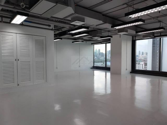 ให้เช่า SKYY9 Centre 109 ตรม. พร้อมตกแต่ง อาคารสำนักงานใหม่เกรด A ย่านรัชดา - พระราม 9 เริ่มต้น 100 ตร.ม. - 1,400 ตรม. ใกล้ MRT พระราม 9