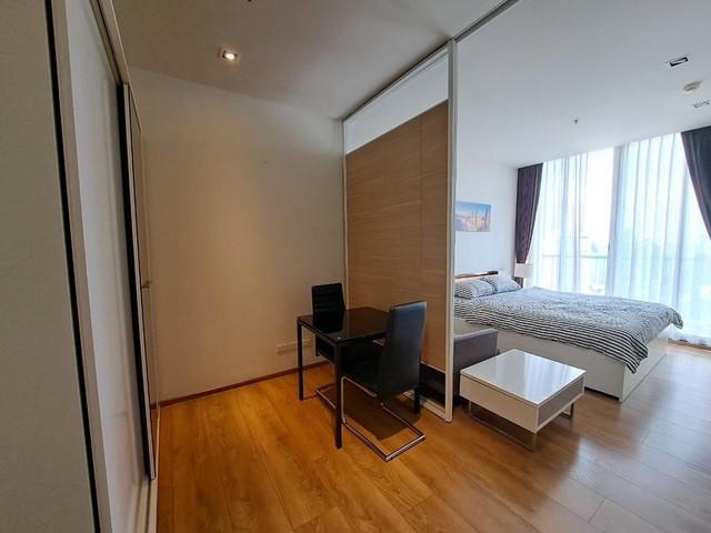 Park 24 Private safe quiet 30th floor BTS Phrom Phong