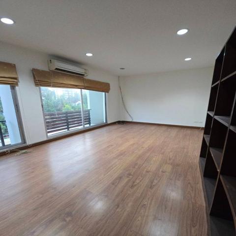 ขายทาวน์โฮม ติดถนนใหญ่ ทำเลทอง โครงการบ้านกลางเมือง เออร์บาเนี่ยน ลาดพร้าว 71 (ตรงข้ามปั๊ม Shell)จังหวัดกรุงเทพมหานคร 