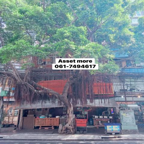 ให้เช่าอาคารพาณิชย์ 4 ชั้น 2 คูหา  ขนาด 28 ตรว พื้นที่ใช้สอย  150 ตรม.   แขวงทุ่งมหาเมฆ เขตสาทร  กทม