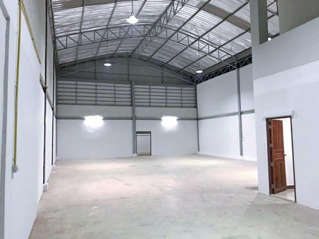 ตลาดแครายพลาซ่า 1.1 กม.รร.ทานตะวันไตรภาษา 2.5 กม.ให้เช่าโกดัง 127ตร.ม.52ตร.วา.บางน้ำจืด  สมุทรสาคร  น้ำไม่ท่วม