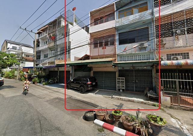 วัดท่าพระ MRTจรัญ3 399ม. โกดัง หรือ อาคารพาณิชย์ 4 ชั้น 3คูหา ทำเลดี 80ตรว. 1000 ตร.ม. เดอะมอล์ท่าพระ 2.4 กม.  จอดรถในอาคาร 4 คัน รัชดา 