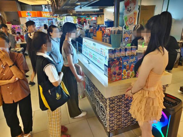 เซ้งร้านชานมไข่มุก เอกมัย Gateway Ekkamai  เพียง 150,000 บ พร้อมอุปกรณ์ครบ