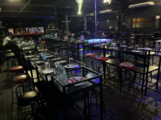 ขายธุรกิจ คาเฟ่ สระว่ายน้ำ ร้านอาหาร ผับสถานบันเทิง และบ้านหลังใหญ่ รวมที่ดิน 1.5 ไร่ จังหวัดนครราชสีมา ติดถนนทำเลทอง ถนนยุทธศาสตร์ (สูงเนิน-กุดจิก) ใกล้อุตสาหกรรม 