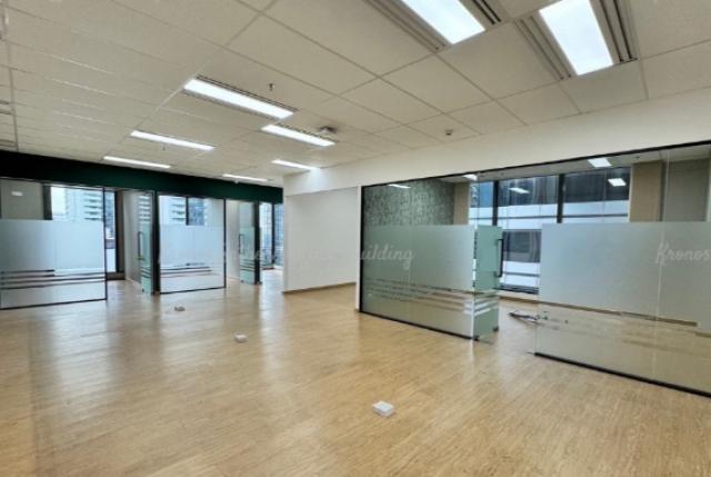  ให้เช่าพื้นที่สำนักงาน 122 ตรม ย่านสีลม บางรัก สาทร  Kronos Sathorn Office Building ใกล้ BTS ศาลาแดง 