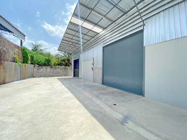 ทำโรงงานได้ นาดี 1.3 กม.ให้เช่าโกดัง 68 ตร.วา.275 ตร.ม.บางปิ้ง ขายของออนไลน์ มีรง 4 1 น้ำ ตลาดเศรษฐกิจ 2.1 กม.รพ.วิชัยเวช 3.9 กม.
