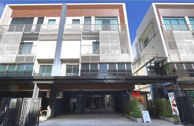 ขายโฮมออฟฟิศ 4 ชั้น พิกัด : ดิสทริค โมเดิร์นออฟฟิศใกล้โรงพยาบาลพญาไทนวมินทร์