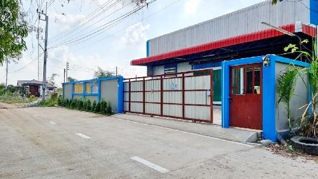 ซ.คุ้มเกล้า 1-13 MRT สุวินทวงศ์ 5.2 กม.โกดัง2ชั้น ให้เช่า stand alone ออฟฟิศ 2 ห้อง  450ตร.ม.112 ตร.วา. 2 น้ำ MRTมีนบุรี 5.6 ร่มเกล้า 4.6 กม