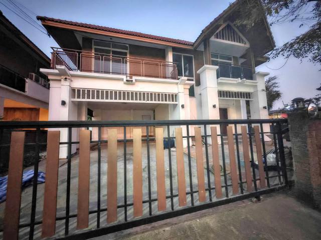 ให้เช้าบ้านเดี่ยวซ.พัฒนาชนบท 4 คลองสองต้นนุ่น ลาดกระบังใกล้ เทสโก้โลตัสเดินทางสะดวกใกล้ถนนมอเตอร์เวย์ เอโทลไวกีกิชอร์ 