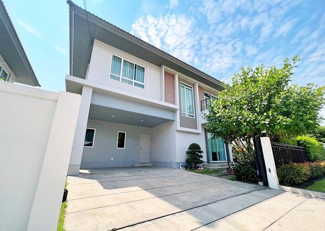 รหัสC6766 ให้เช่าบ้านเดี่ยว 2ชั้น พร้อมเข้าอยู่ หมู่บ้านไลฟ์ บางกอก บูเลอวาร์ด รังสิต 