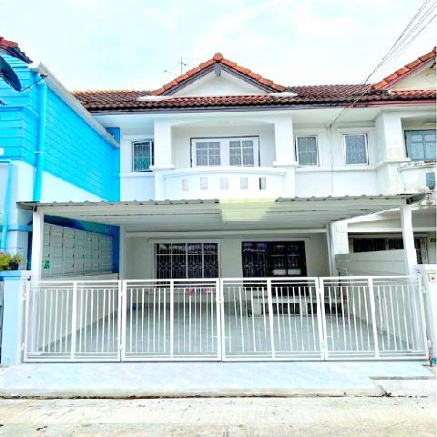 รีโนเวทใหม่ 3 นอน แหล่งชุมชน ตลาดหทัยมิตร 1.9 กม. ให้เช่าทาว์นเฮาส์ 2 ชั้น 22 ตร.วา.162 ตร.ม. 2 น้ำ รร.นานาชาติเกวลี 1 กม.
