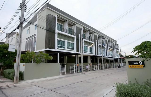 LV53132 ให้เช่า ทาวน์เฮ้าส์ ขนาด 3 ชั้น นลิน อเวนิว รามคำแหง NALIN AVENUE RAMKHUMHAENG ใกล้ ทางด่วนวงแหวนตะวันออก