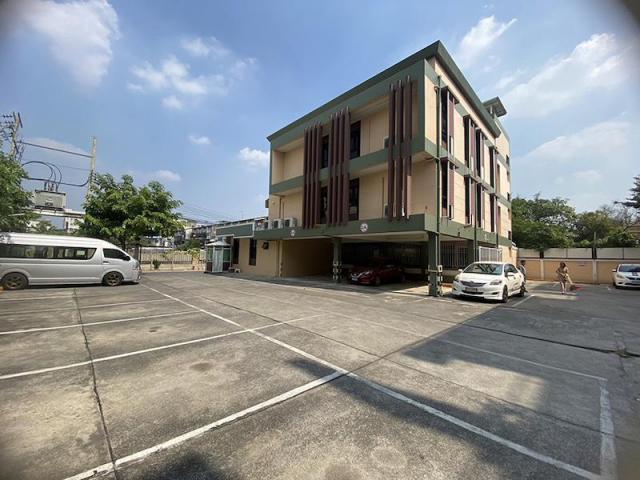 BR 1415 ให้เช่าอาคารสำนักงาน 3 ชั้น ขนาดใหญ่ ตกแต่งพร้อมใช้งาน ใกล้สนามบินดอนเมือง ซอยประชาอุทิศ 15