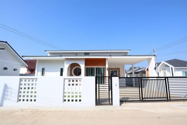 บ้านสร้างใหม่ ทำเลดี ใกล้ตลาด ต.หางดง  อ.หางดง  จ.เชียงใหม่