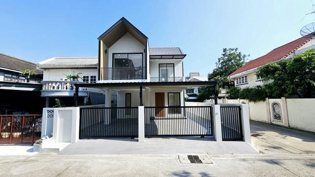 HS 1761 ขายบ้านเดี่ยว 2 ชั้น ถนนสุขุมวิท 60/1 หลังมุม ใกล้BTSบางจาก