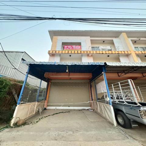 ขายขาดทุนอาคารพาณิชย์ 3 ชั้น ติดถนนสายแม่สอด-อุ้มผาง อาคารพาณิชย์พระธาตุผาแดง อาคารพาณิชย์ติดถนนแม่สอด