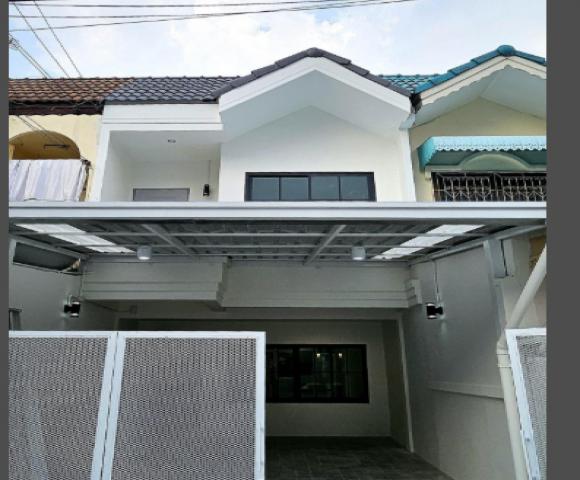 ขายทาวน์โฮม  ลาดปลาเค้า83 ใกล้เซ็นทรัลรามอินทรา  2 ห้องนอน  2 ห้องน้ำ
