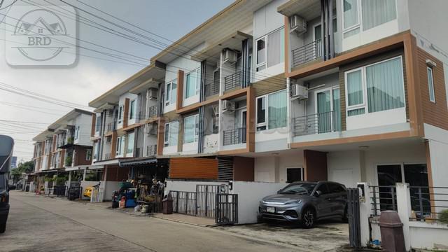 ขายถูกมากทาวน์โฮม3ชั้น Tust City เพียง 4.2 ล้านบาท ถนนงามวงศ์วาน25 ใกล้สวน80พรรษา 140 เมตร เมืองนนท์ จ.นนทบุรี