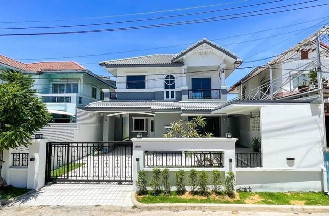 ขายบ้านเดี่ยว 2ชั้น มบ.อัมพรเพลสศรีราชา ขนาด 51 ตรว พร้อมเฟอร์ บิ้วอินพร้อมอยู่ ใกล้ รพ.สมเด็จศรีราชา ชลบุรี