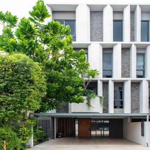 ให้เช่าโฮมออฟฟิศ Pool Villa 3.5 ชั้นหลังมุม บ้านภูริปุรี ลาดพร้าว 41 สตรีวิทยา 2 สระว่ายน้ำระบบน้ำเกลือ