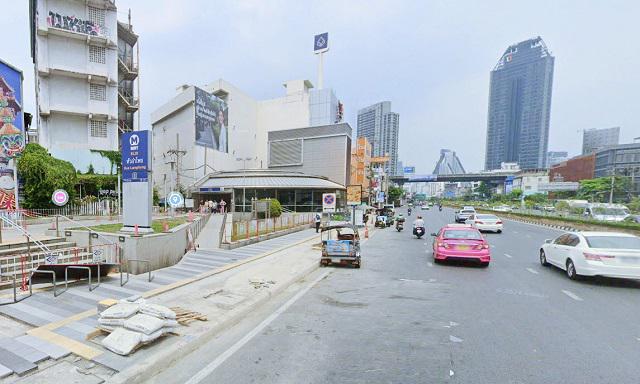 MRT หัวลำโพง 599ม. ตลาดน้อย 800ม. ตลาดสามย่าน 600ม. ให้เช่าอาคารพาณิชย์ 4 ชั้น 18 ตร.วา.280 ตร.ม. 2-3นอน 3 น้ำ ไชน่าทาวน์ 1 กม. ถ.พระราม 4