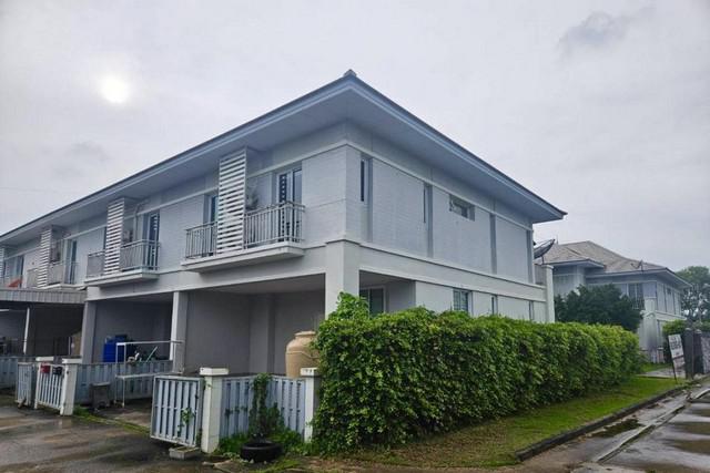 ให้เช่าบ้านทาวน์โฮม 2ชั้น โครงการ บ้านนารา จ.นครราชสีมา 160 ตร.ม. 33 ตร.วา สไตล์รีสอร์ท ทำเลดี เงียบสงบ สิ่งอำนวยสะดวกในโครงการครบครัน