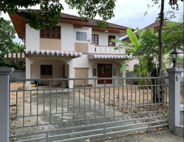 ให้เช่าบ้านเดี่ยวย่านพุทธมณฑล สาย 2  เนื้อที่ 130 ตร. ว.  หลังมุม หมู่บ้านทิพย์มณฑล พุทธมณฑล สาย 2  วิวริมคลอง 