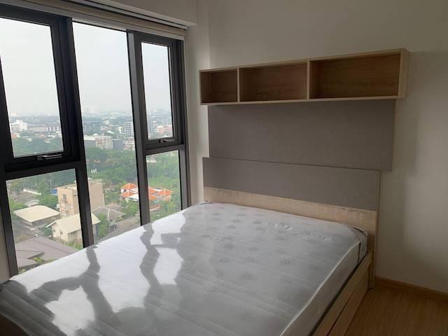 Whizdom Connect Sukhumvit 12A floor clean BTS Punnawithi