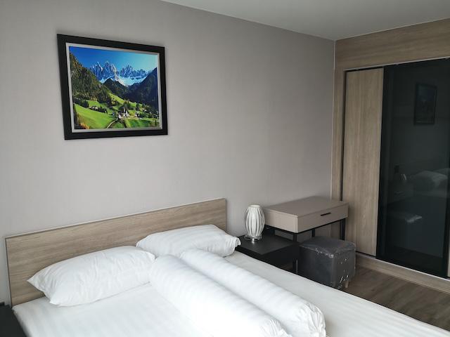 The Teak Sukhumvit 39 comfortable safe peaceful 4th floor BTS Phrom Phong