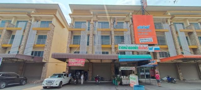 ขายอาคารพาณิชย์ 4 ชั้น 2 คูหา ใกล้แหล่งชุมชน บางกรวย นนทบุรีทำเลดี